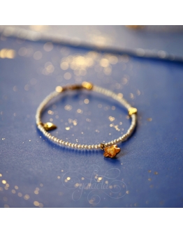 Pearl Seed Charm Bracelet with 3 Charms| Symbolic Jewelry for Mothers
