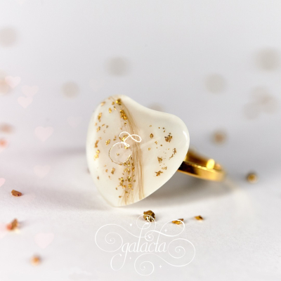 Heart-Shaped Breastmilk Ring | Personalized Jewelry for Mothers