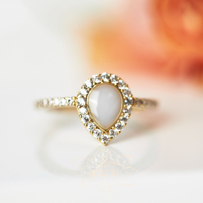 Prsten s kamenom od majčinog mlijeka u obliku kapljice i cirkonima| Personalizirani nakit za majke