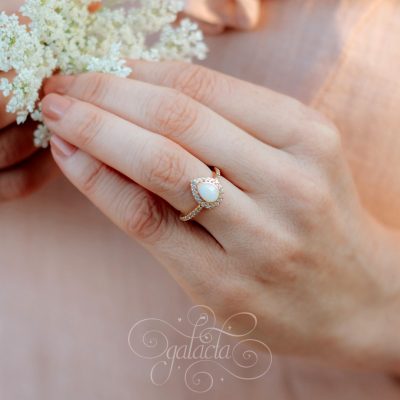 Prsten s kamenom od majčinog mlijeka u obliku kapljice i cirkonima| Personalizirani nakit za majke