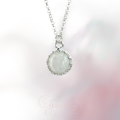 Crowned Breastmilk Pendant Necklace - A Majestic Celebration of Motherhood