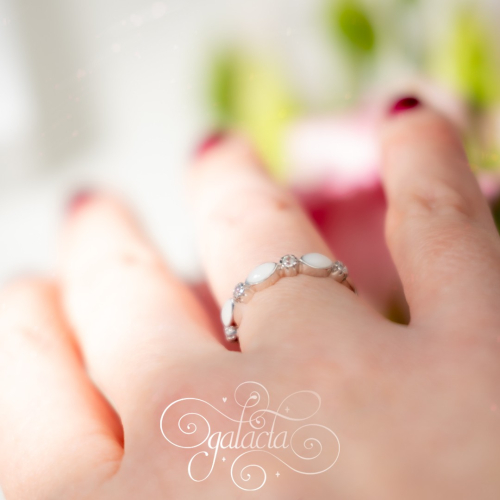 Personalized breastmilk ring – handcrafted keepsake jewelry