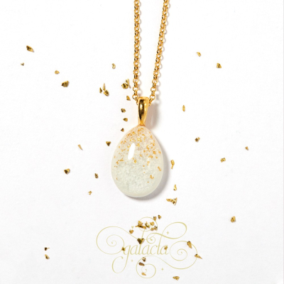 Drop-Shaped Breastmilk Pendant - Unique and Meaningful Jewelry