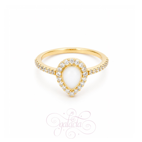 Breastmilk Ring With Pear Shaped Stone | Personalized Jewelry for Mothers